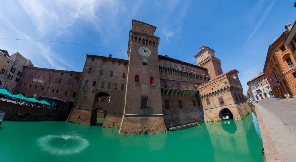 Castello Estense - torre dell'orologio